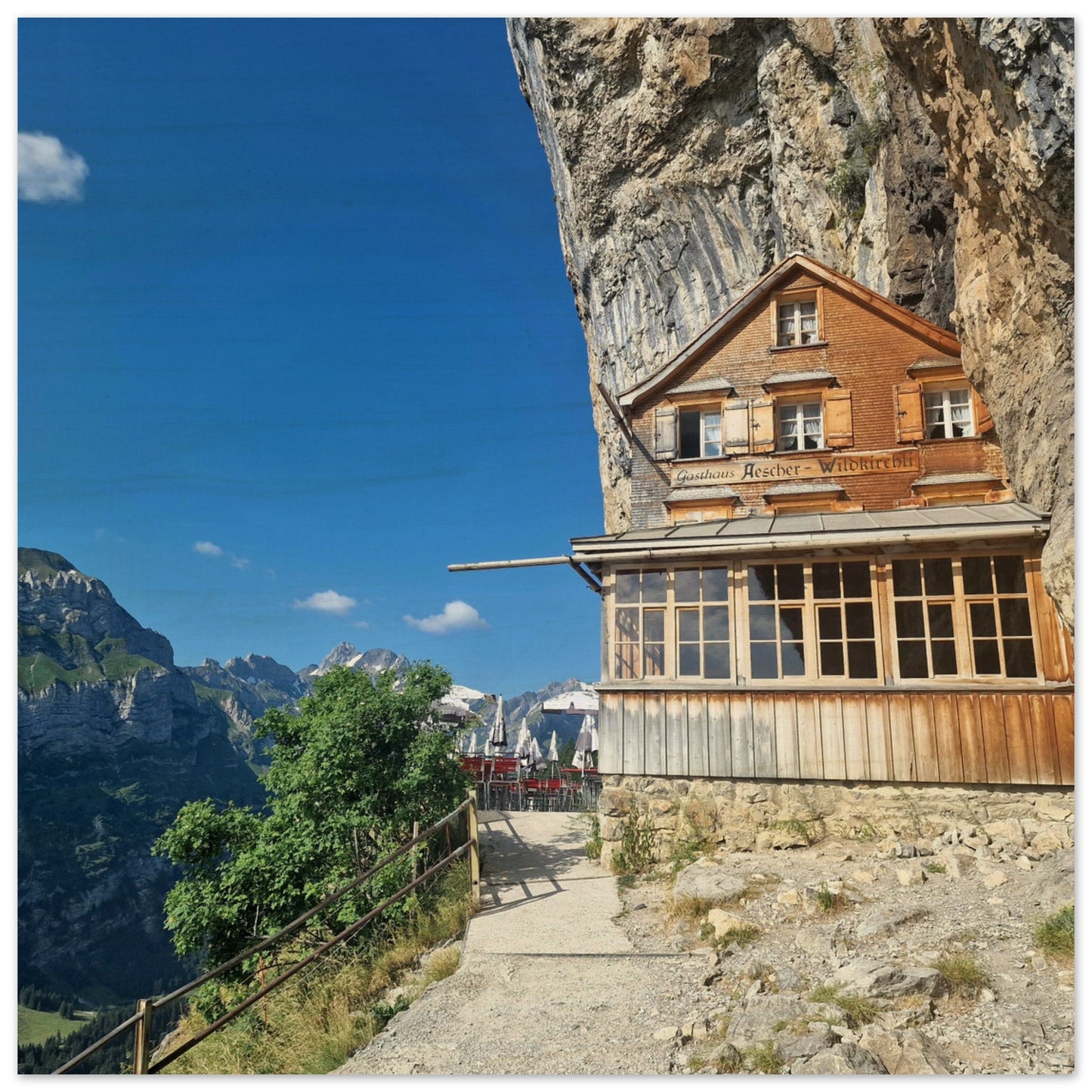 83b91701-e44d-4c2f-8e71-4074dc326e6f